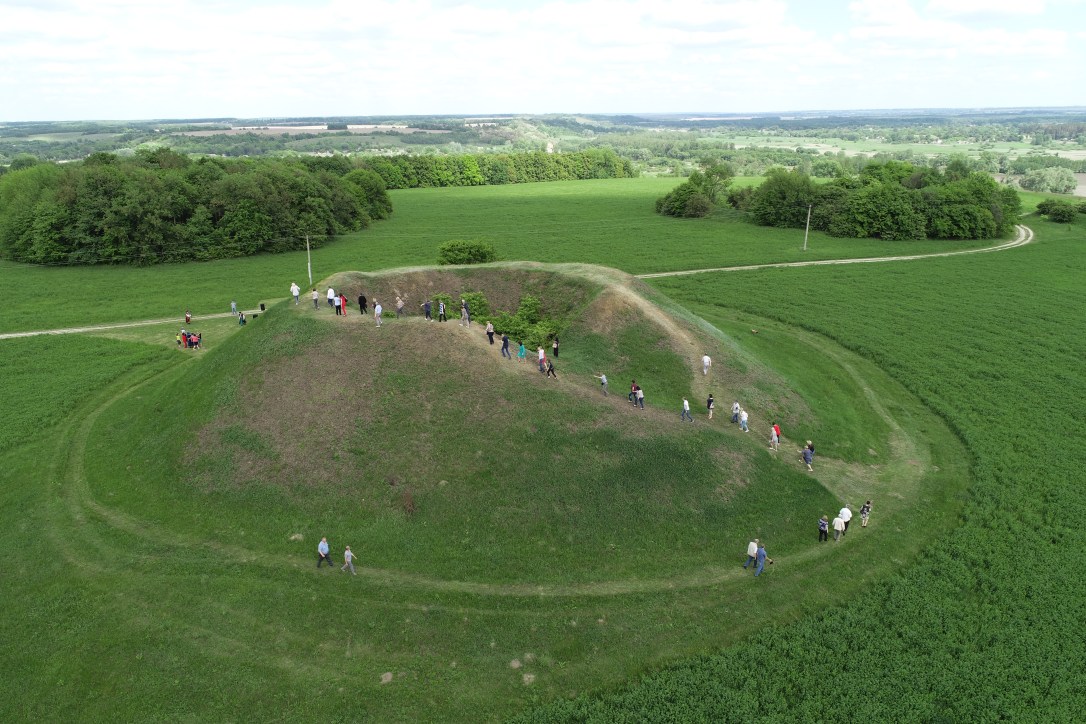 Скіфські кургани